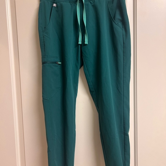 Figs Hunter Green Zamora Scrub Pants Great Condition SP - Picture 9 of 16